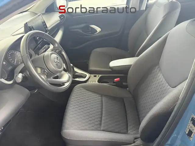 Toyota Yaris view 10