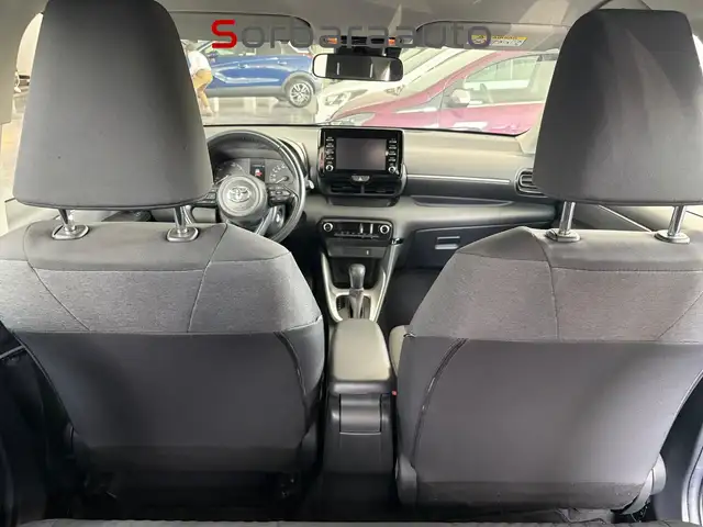 Toyota Yaris view 11