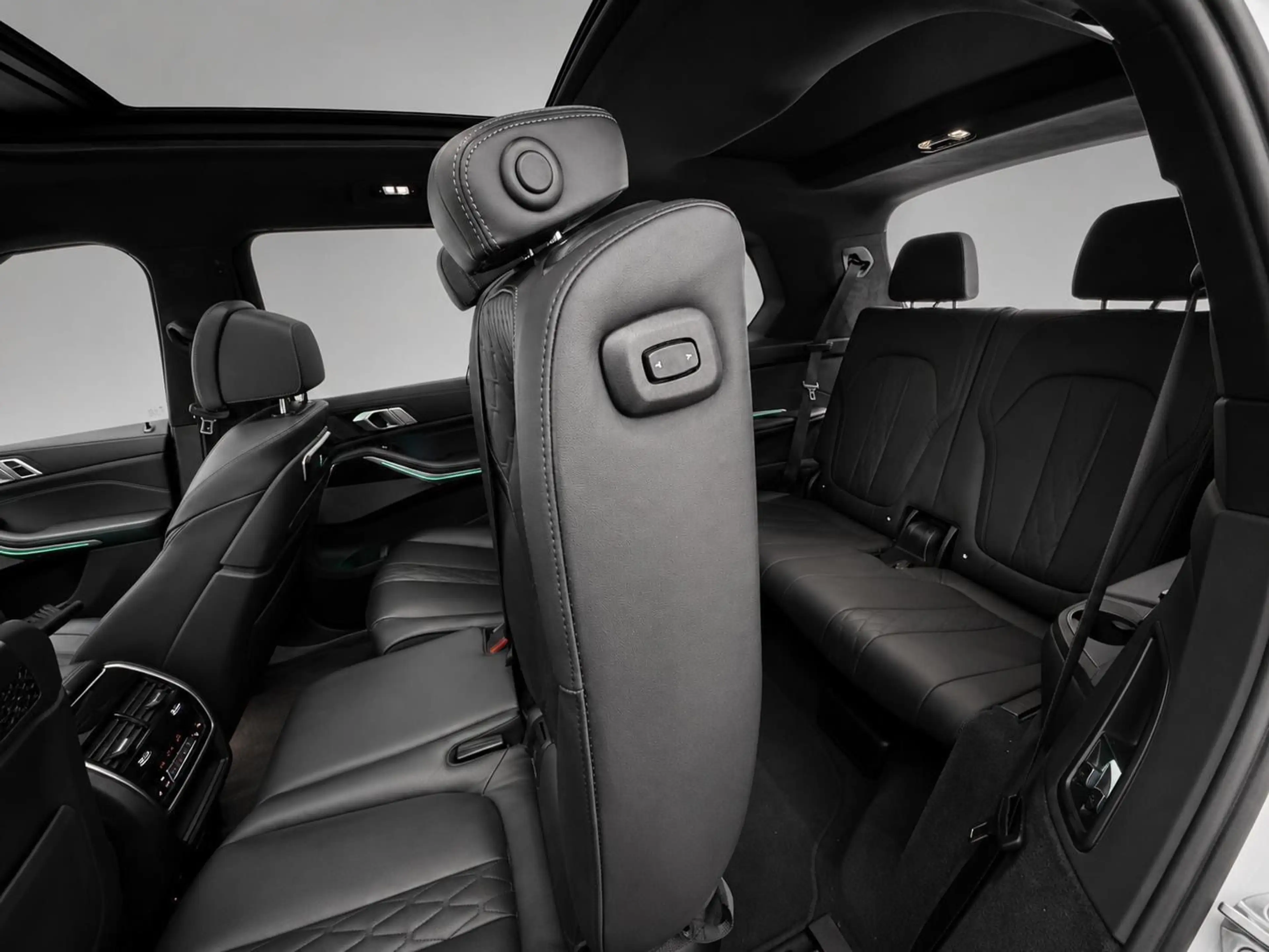 BMW X7 xDrive 40 d M Sport * HUD * PANO * AHK * 360° — photo 11