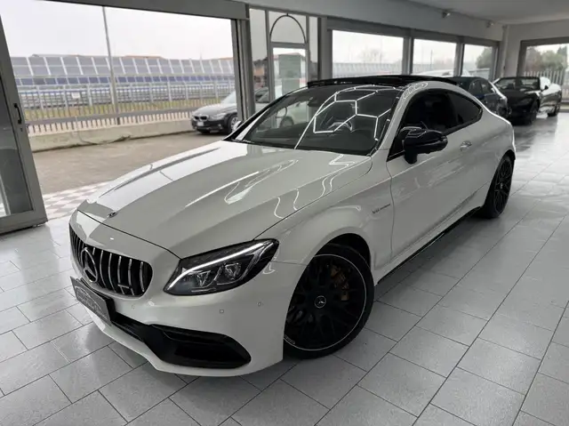 Mercedes-Benz C 63 AMG Coupe S auto