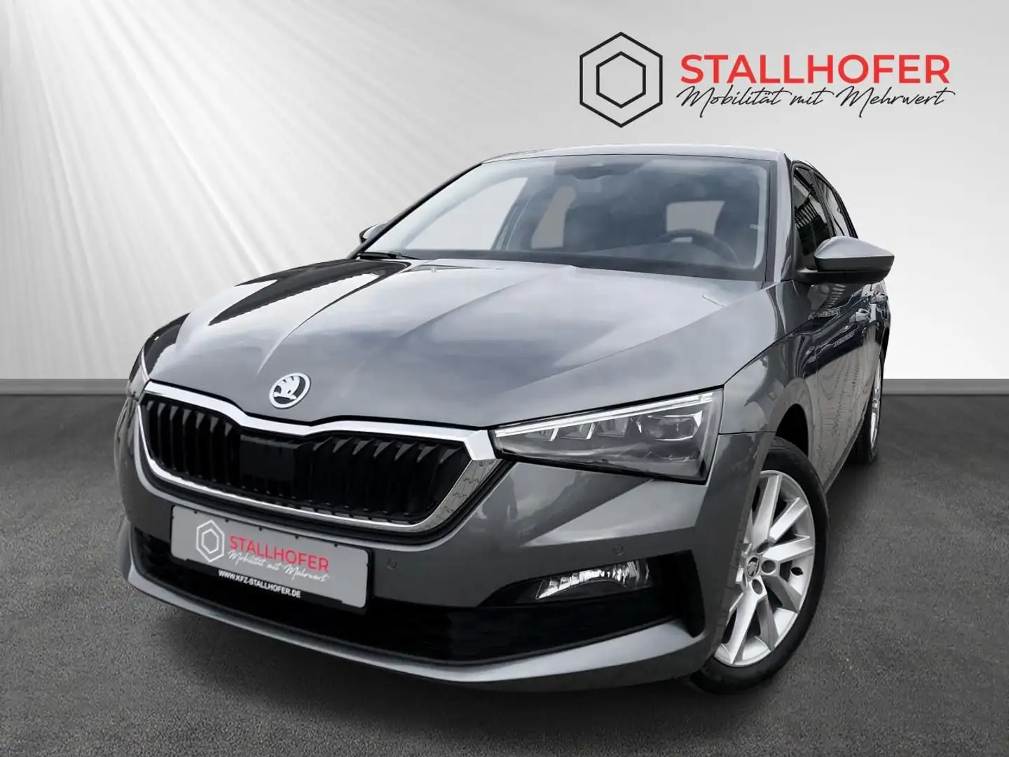 Skoda Scala Style AHK NAVI SHZ LED Kessy PDC Kamera Gris - 1