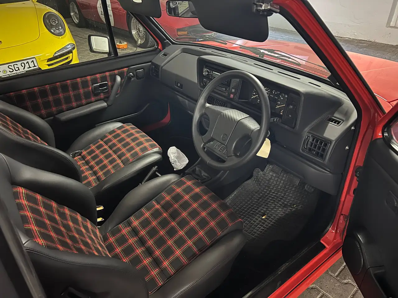 Volkswagen Golf Cabriolet one of one VW GOLF GLI CABRIOLET auf höchsten Niveau aufwendig restauriert Rechtslenker Unikat, foto 5