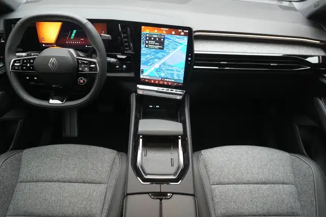 Renault Austral view 12