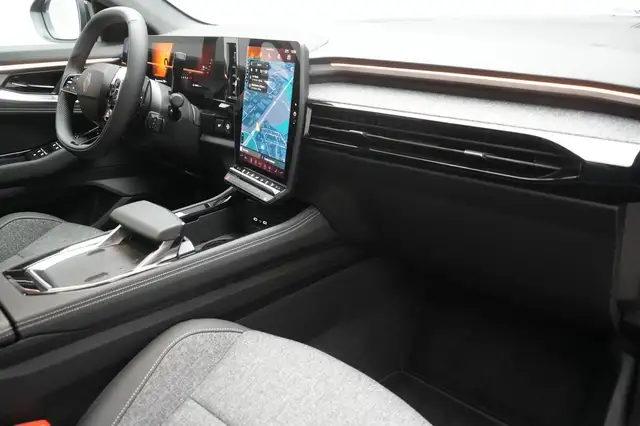 Renault Austral view 8