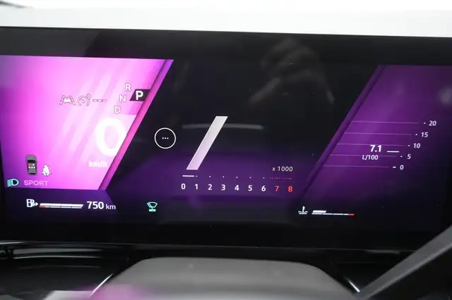 Renault Austral view 14