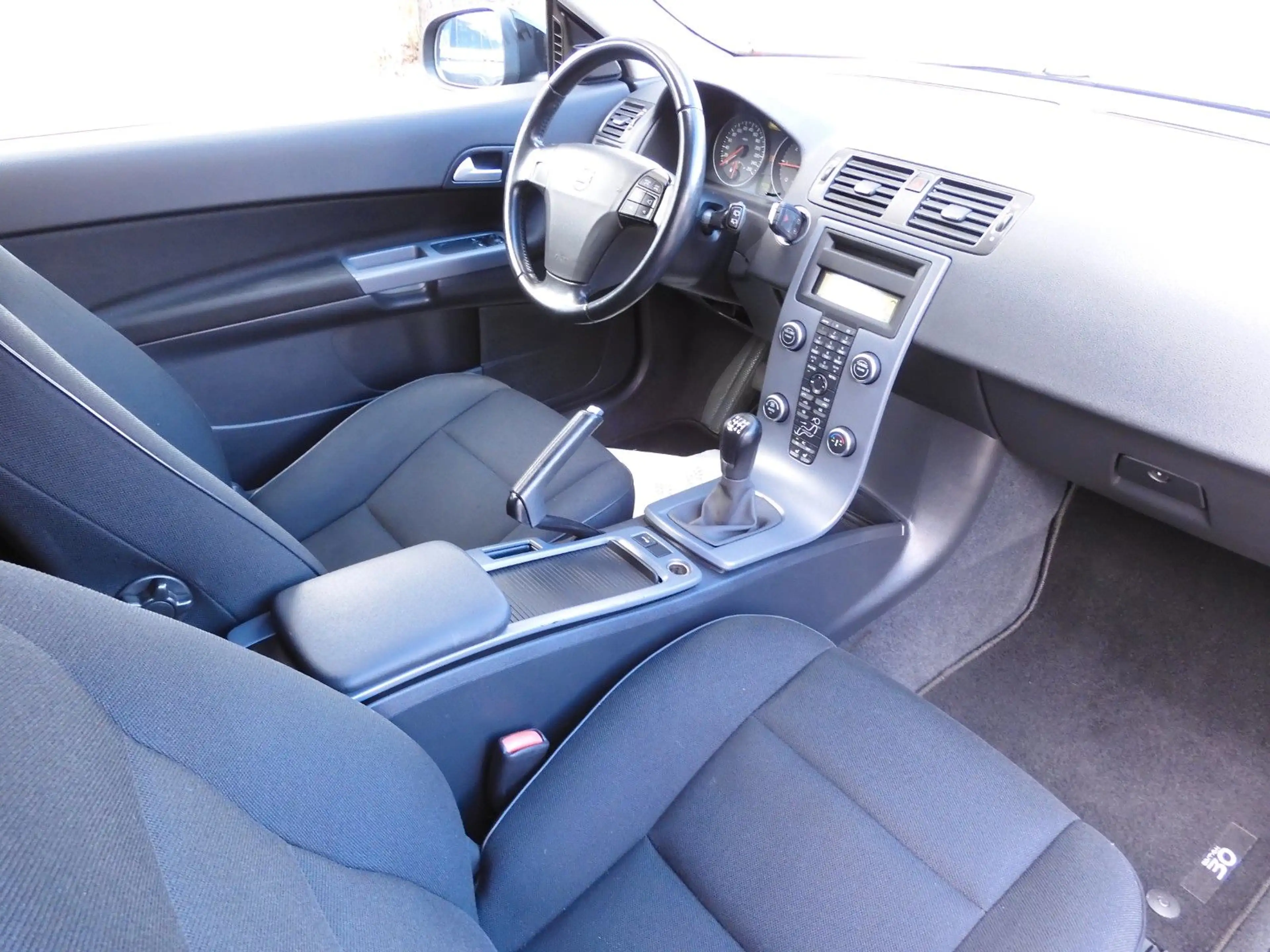 Volvo C30 1.6*ZAHNRIEMEN NEU*ÖLWECHSEL NEU*2xSHZ* — photo 6
