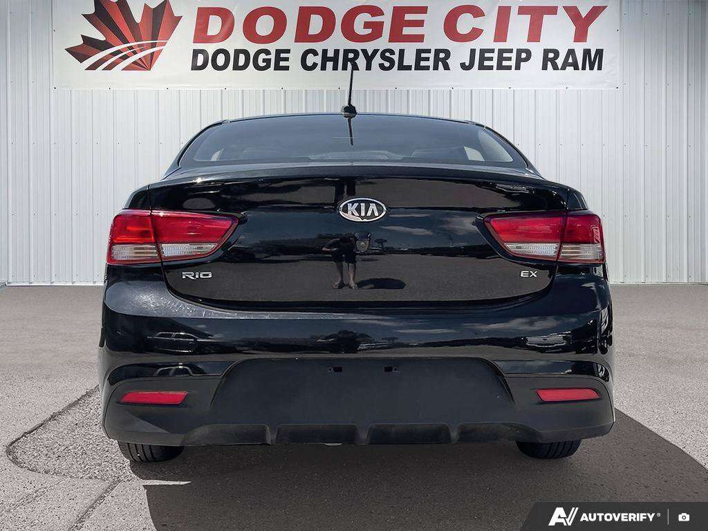 2019 Kia Rio Heated Bucket Seats | Sunroof | Heated Steering Wh — снимка 1