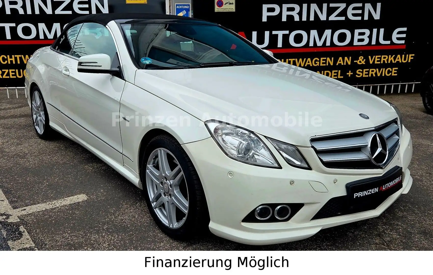 Mercedes-Benz E 220 CDI BlueEffi*AMG SPORT*AUT*LEDER*NAVI*PDC* Weiß - 1