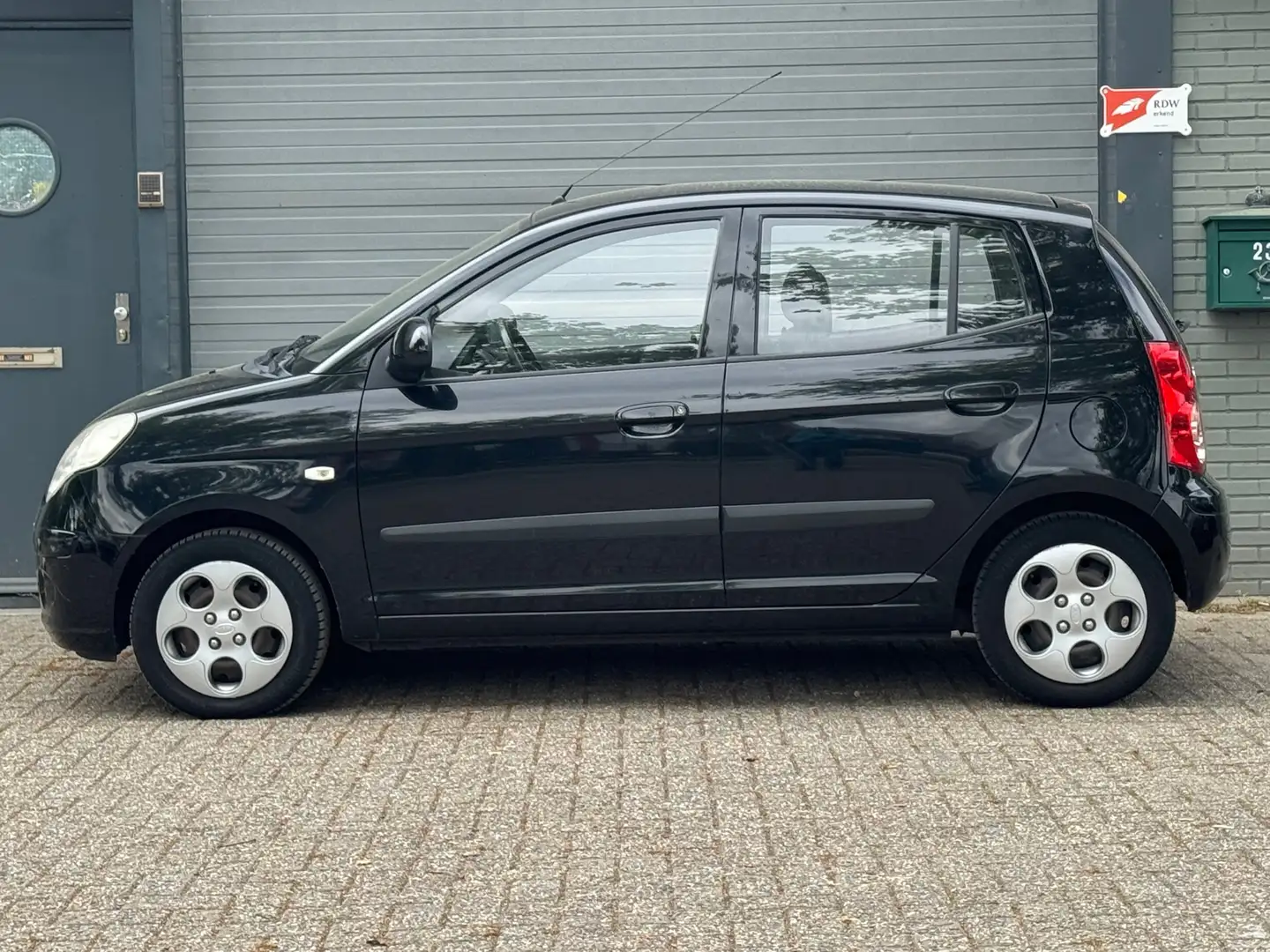 Kia Picanto 1.0 X-pect 5-deurs Black - 2
