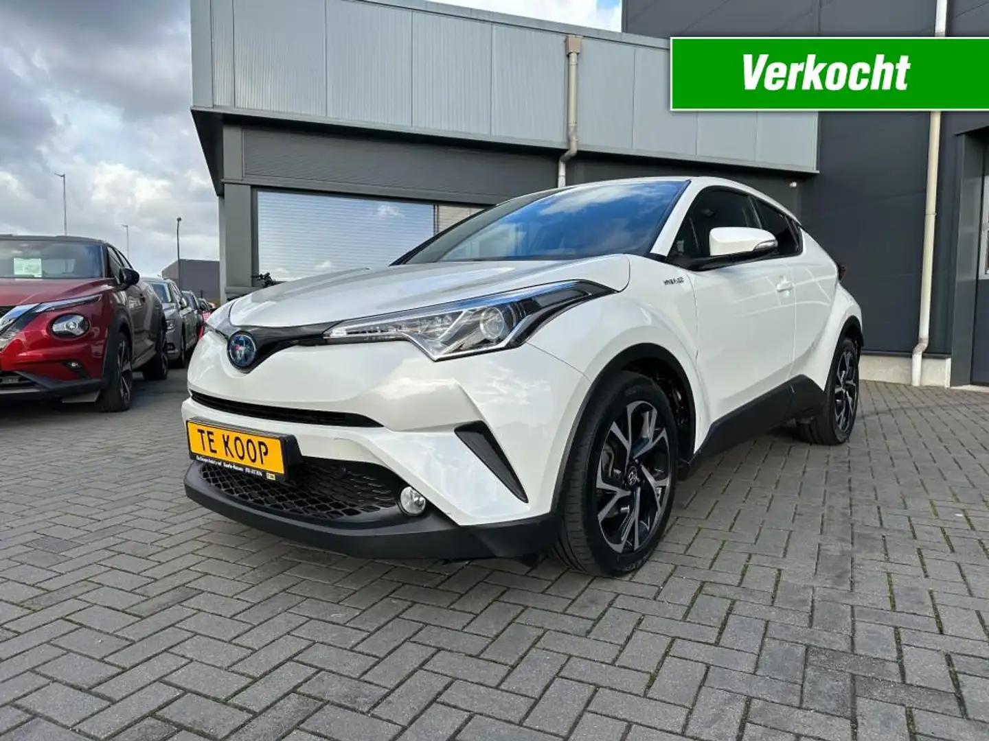 Toyota C-HR 1.8i Hybride Aut. Dynamic Navi. Camera stoelverw. Wit - 1