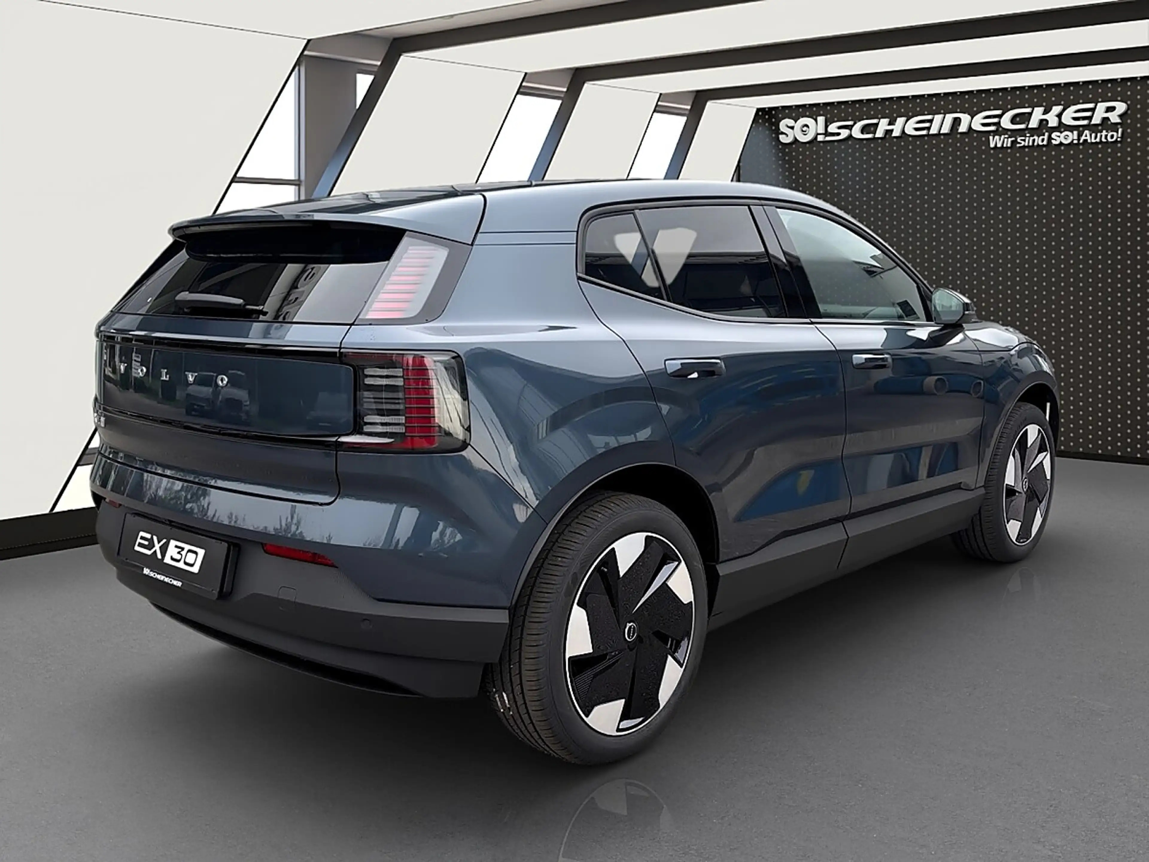 Volvo EX30 EX 30 P3 Long Range RWD Plus — photo 6