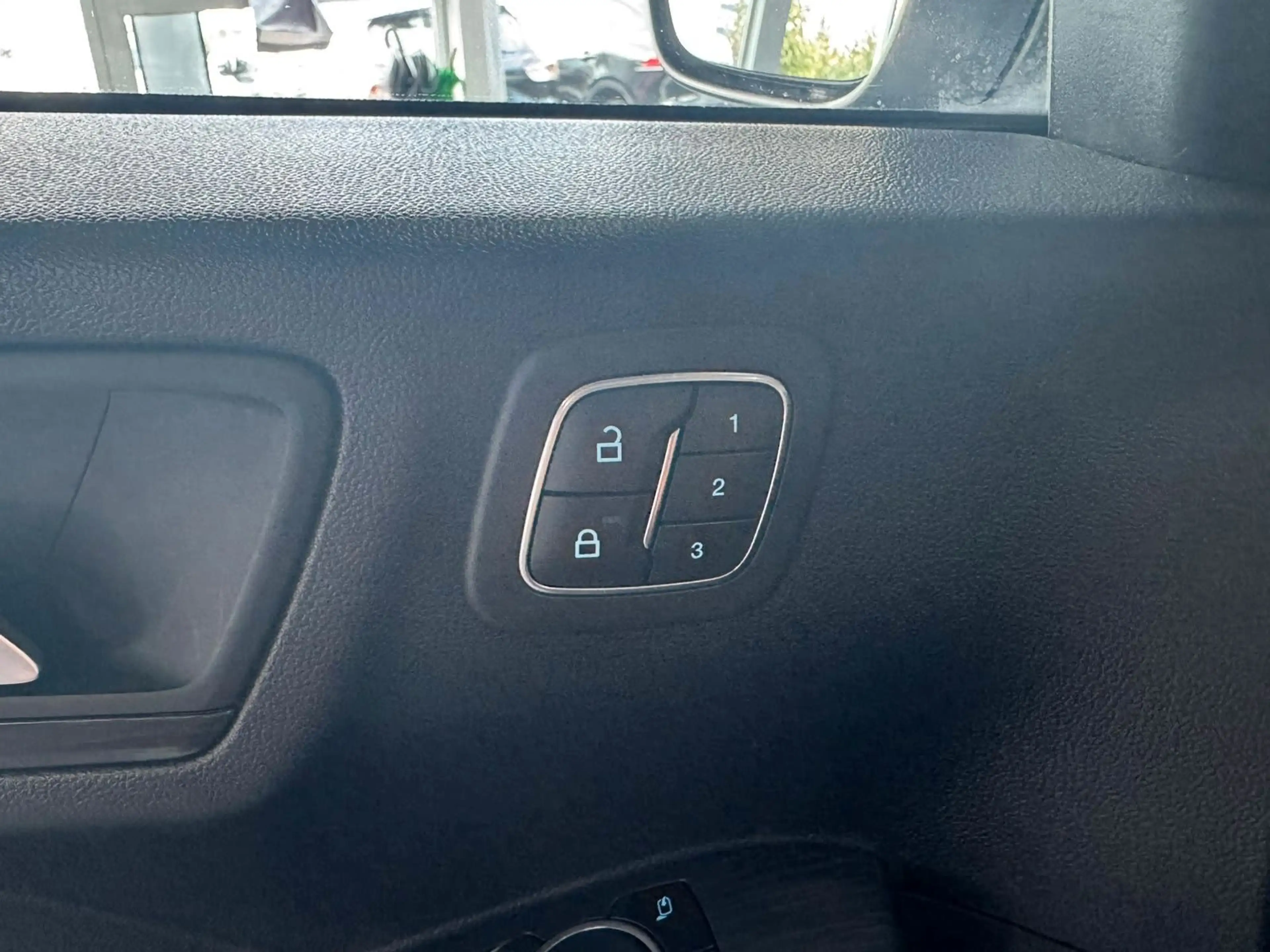Ford Kuga Vignale*4WD*1.HAND*KAMERA*LEDER*AUTOMATIK* — photo 9