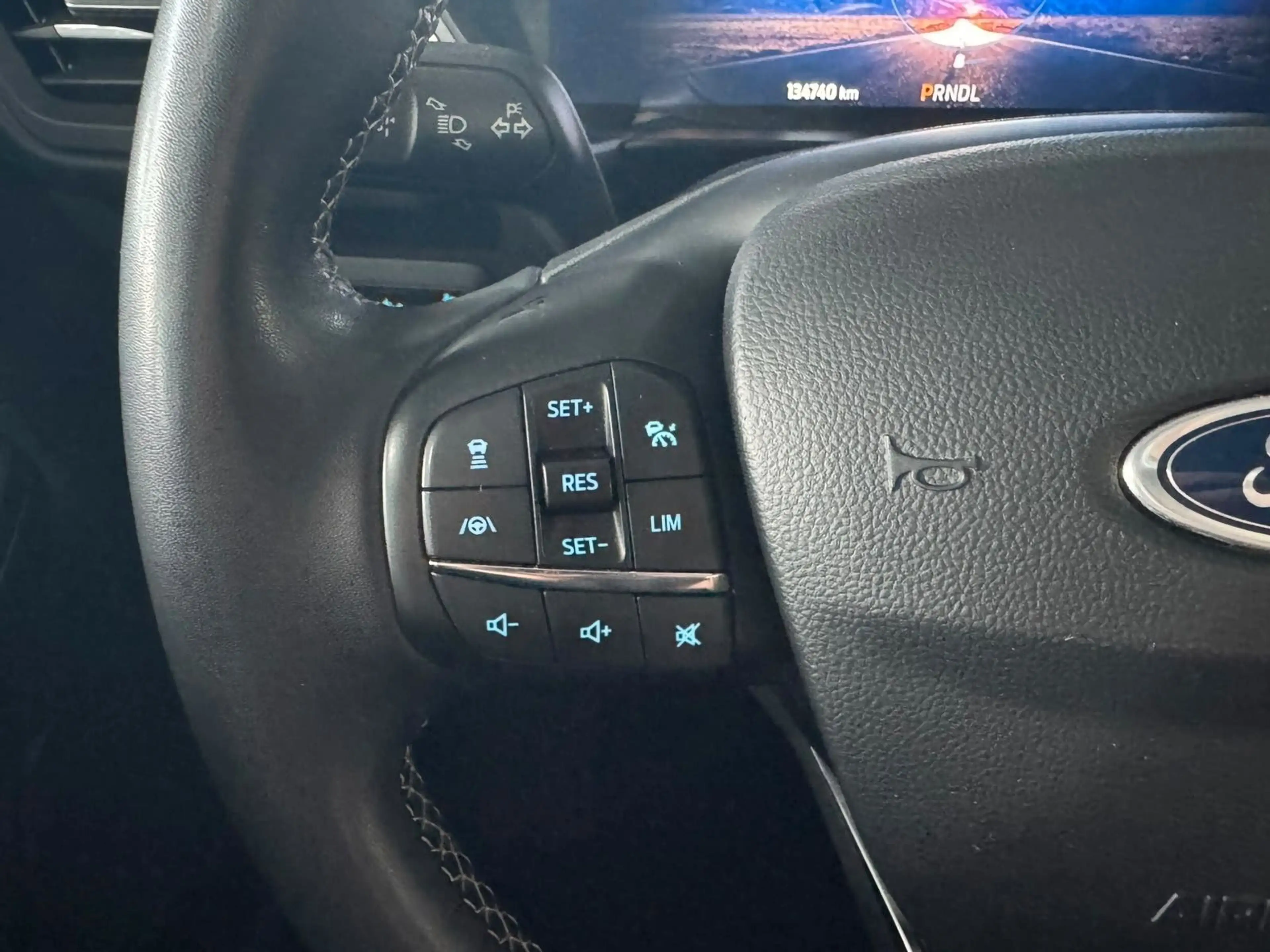 Ford Kuga Vignale*4WD*1.HAND*KAMERA*LEDER*AUTOMATIK* — photo 11