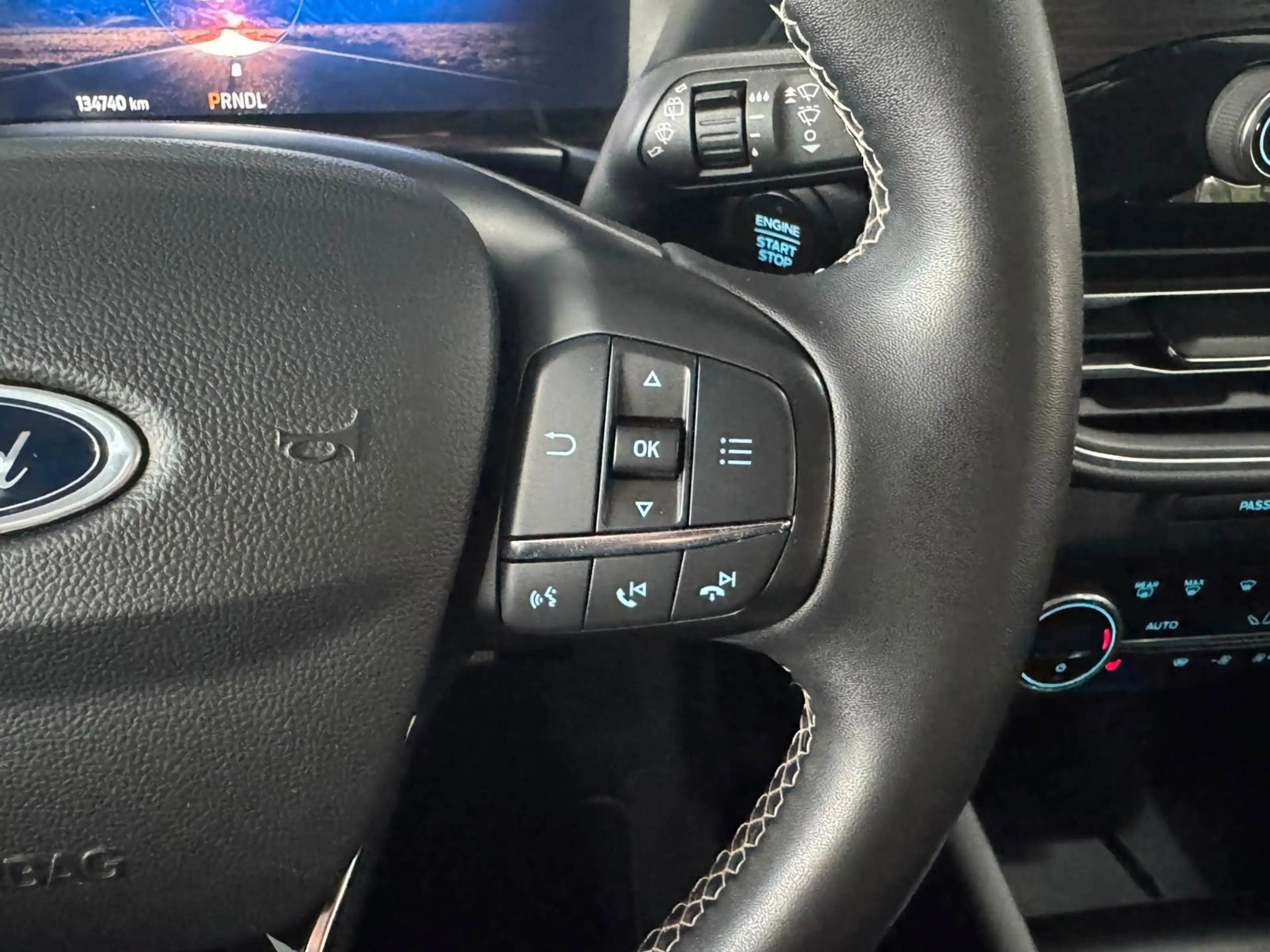 Ford Kuga Vignale*4WD*1.HAND*KAMERA*LEDER*AUTOMATIK* — photo 12
