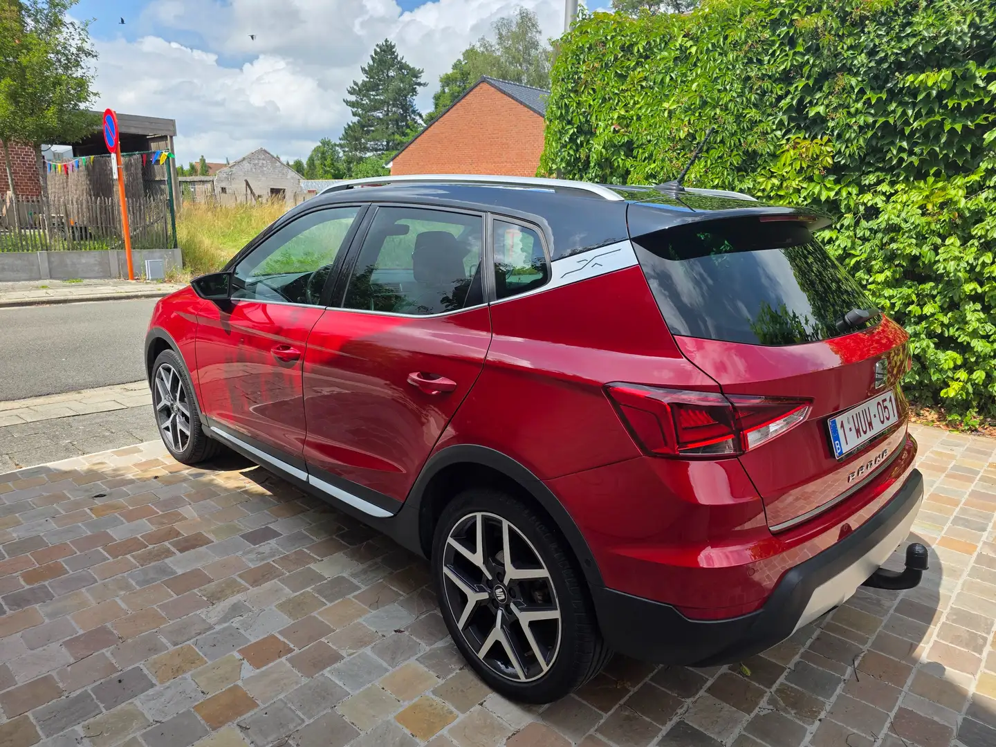 SEAT Arona Arona 1.0 TSI DSG OPF XCELLENCE Rood - 2