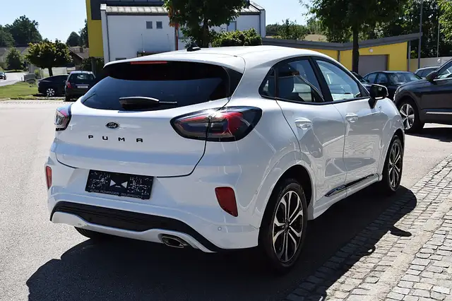 Ford Puma view 3
