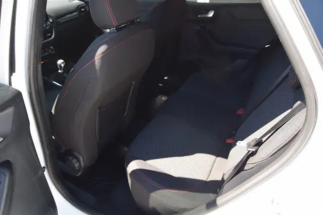 Ford Puma view 12