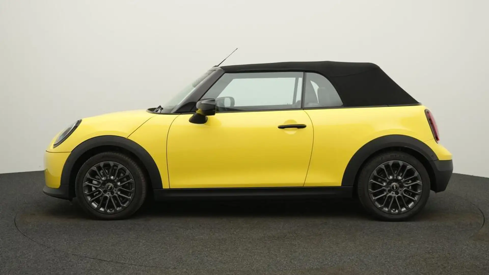 MINI Cooper C Cabrio Classic Trim Geel - 2