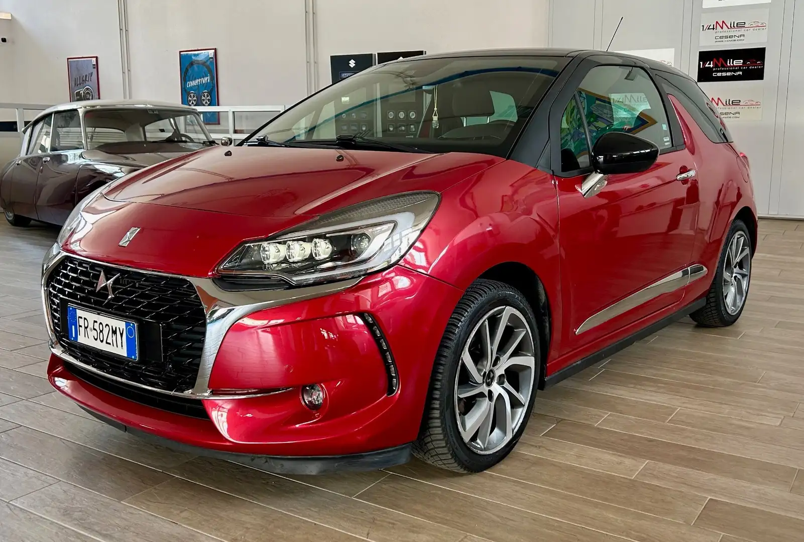 DS Automobiles DS 3 DS 3 PureTech 110 aut. Performance Line Rosso - 1