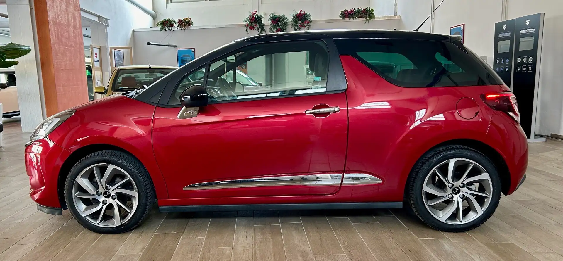 DS Automobiles DS 3 DS 3 PureTech 110 aut. Performance Line Rosso - 2