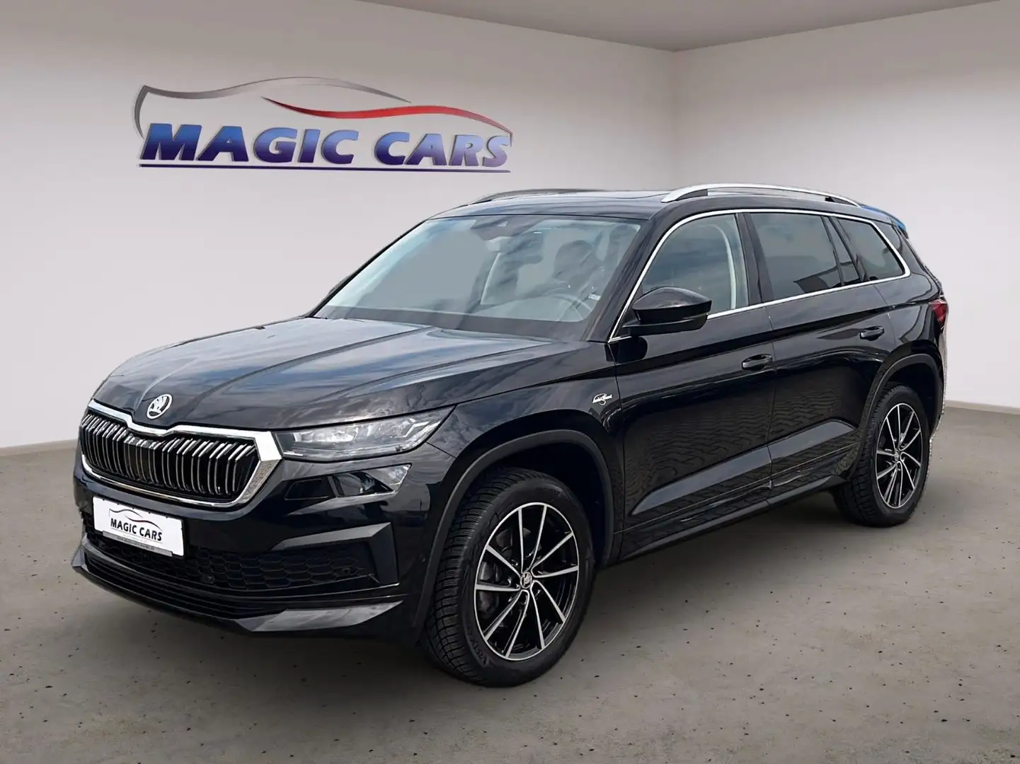 Skoda Kodiaq 2.0 TSI 4x4 DSG L&K *Mega-Ausstattung* Zwart - 1