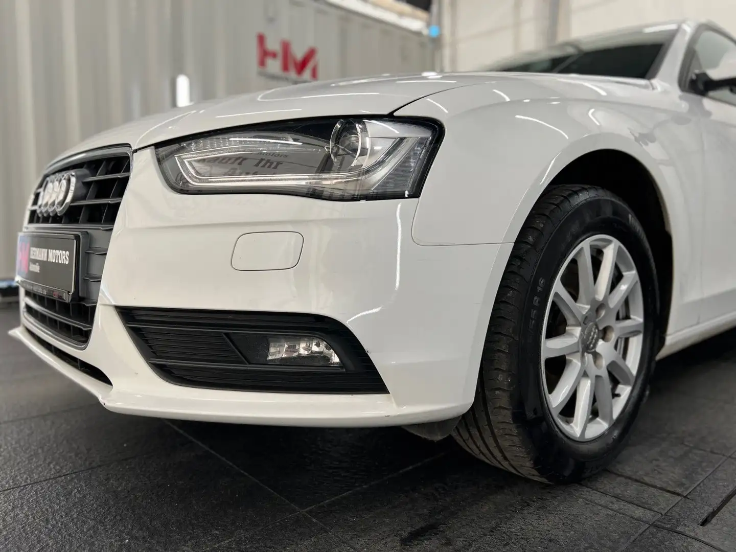 Audi A4 Avant 2.0 TFSI Attraction/BiXe/AHK/Tempo/SHZ Wit - 2