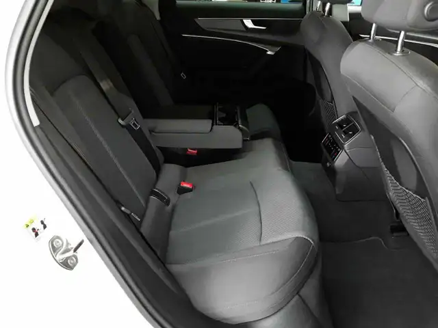 Audi A6 view 14