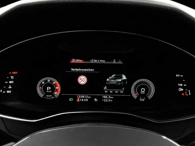 Audi A6 view 11
