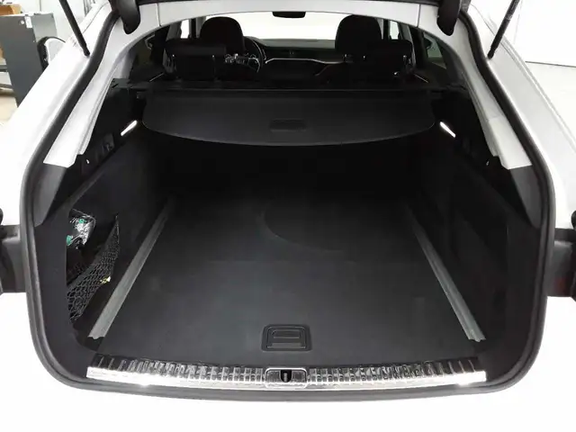 Audi A6 view 15