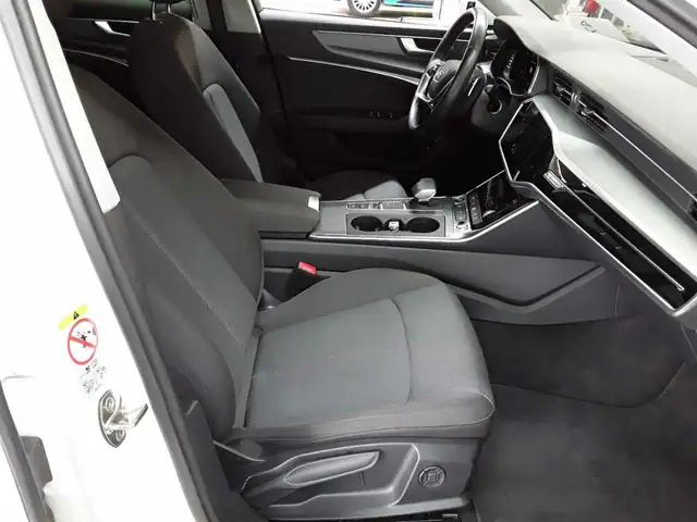 Audi A6 view 8