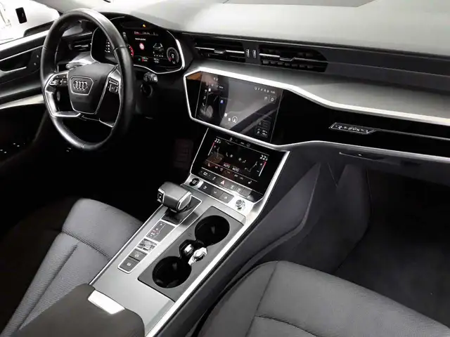 Audi A6 view 9