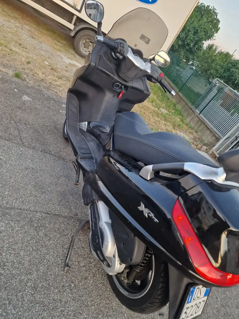 Piaggio XEvo 400 Zwart - 2