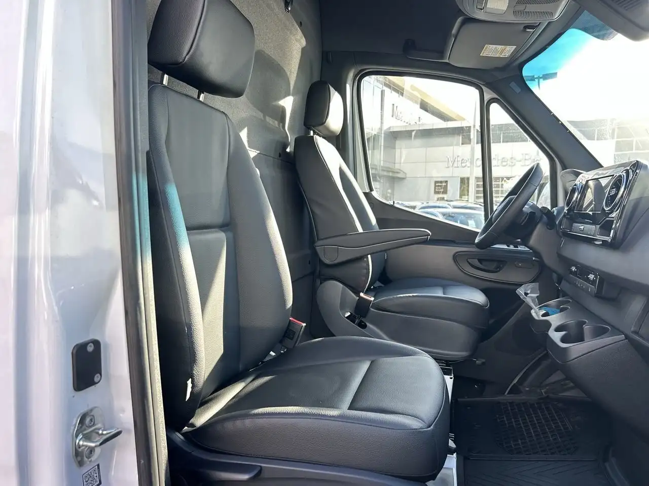 Mercedes-Benz eSprinter снимка Mercedes-Benz eSprinter