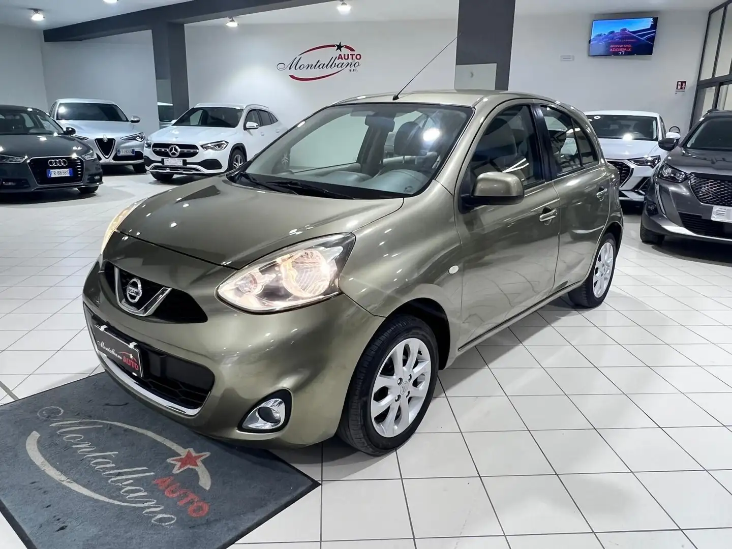 Nissan Micra 1.2 12V 5 porte Tekna Gold - 1