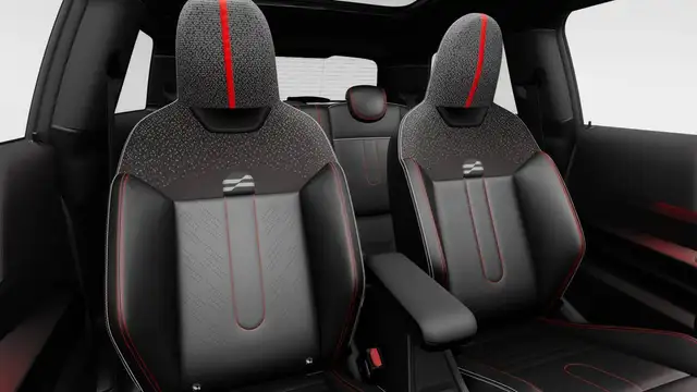 Mini Hatch view 13
