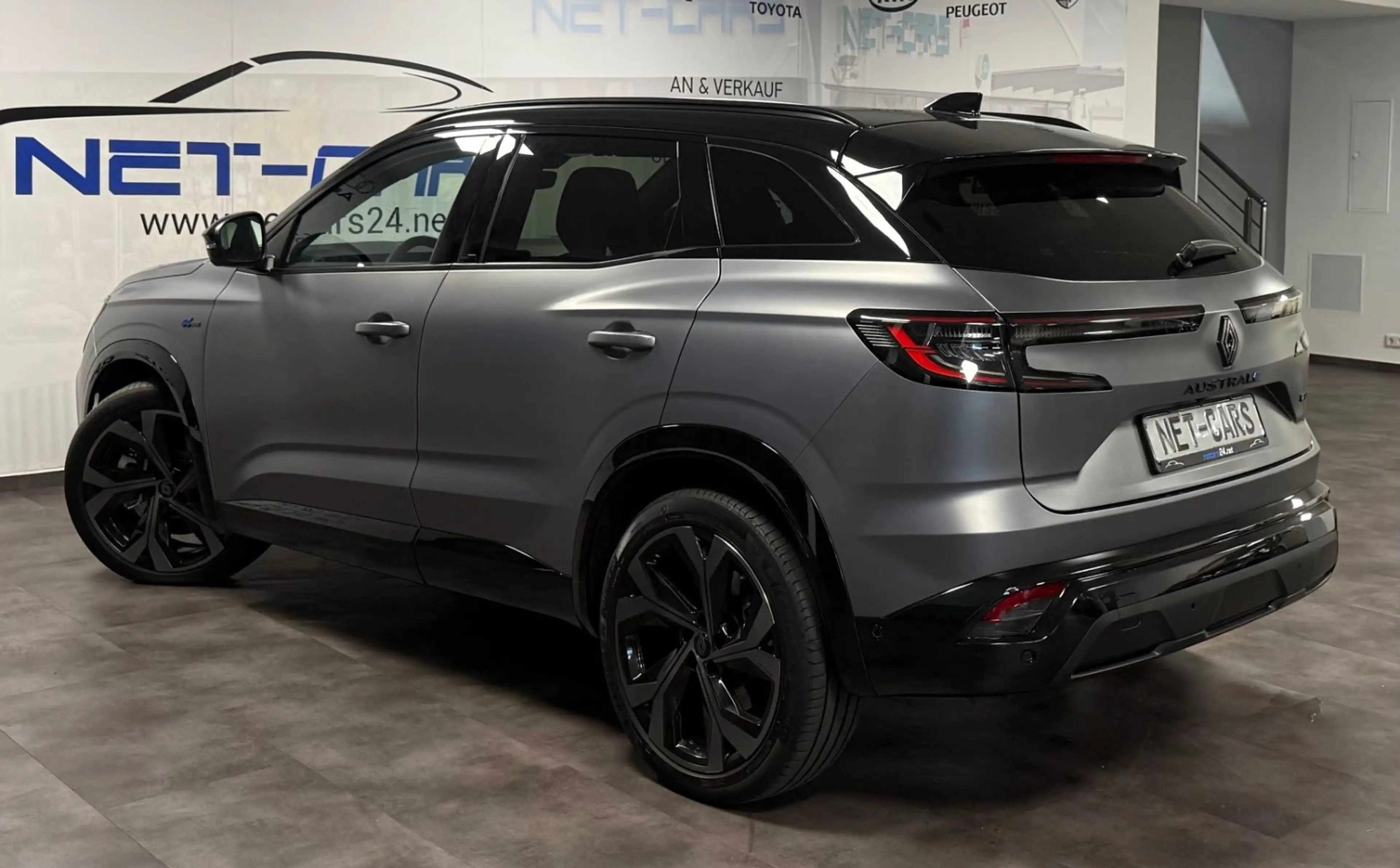 Renault Austral E-Tech Hybrid 200 Iconic Esprit Alpine — photo 5