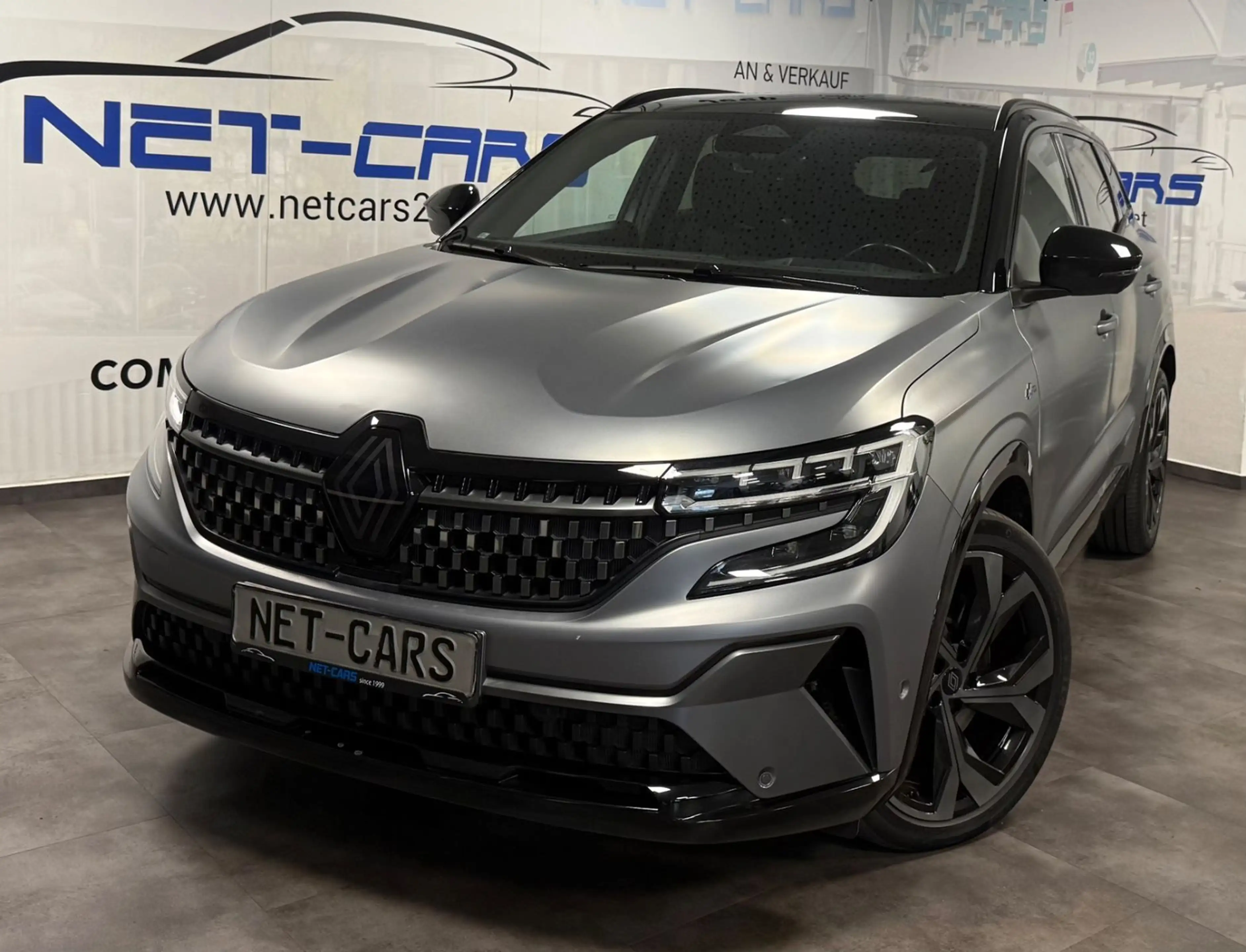 Renault Austral E-Tech Hybrid 200 Iconic Esprit Alpine — photo 13