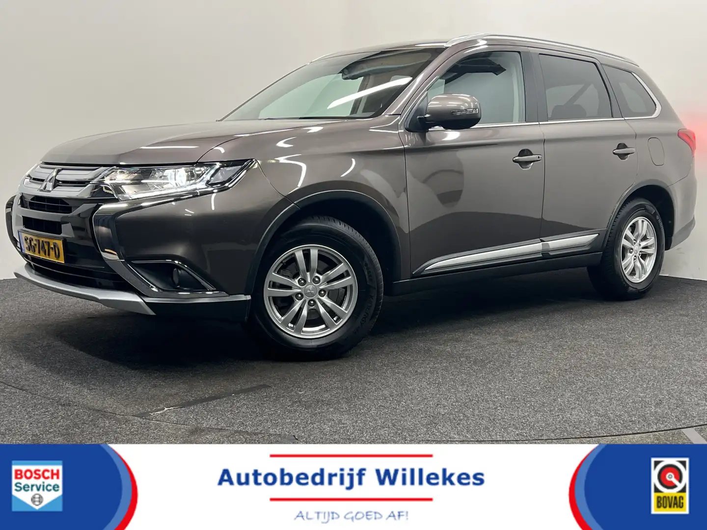 Mitsubishi Outlander 2.0 Business Edition | TREKHAAK | CARPLAY | CAMERA Braun - 1