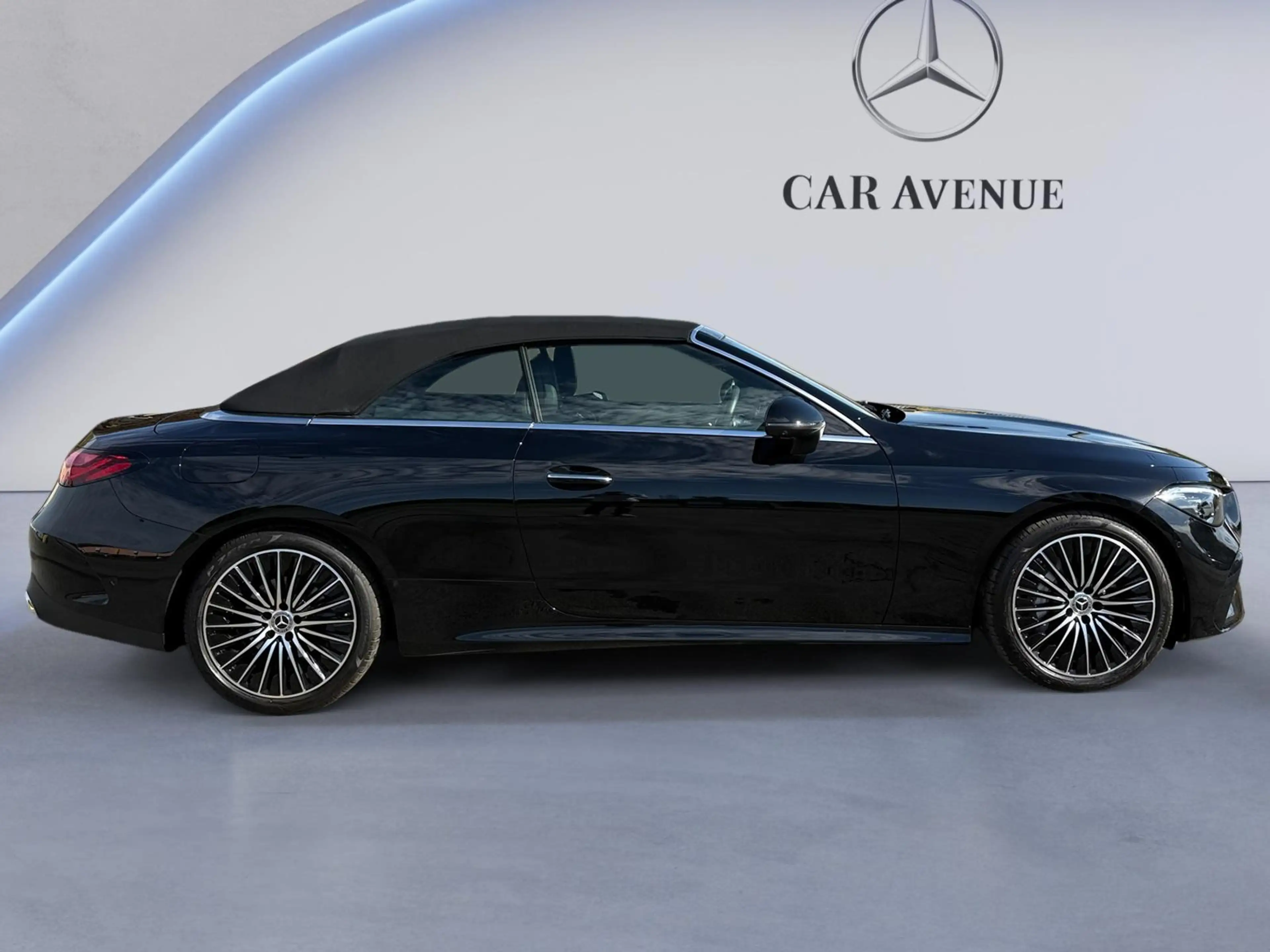 Mercedes-Benz CLE 180 AMG Line Cabriolet — photo 7