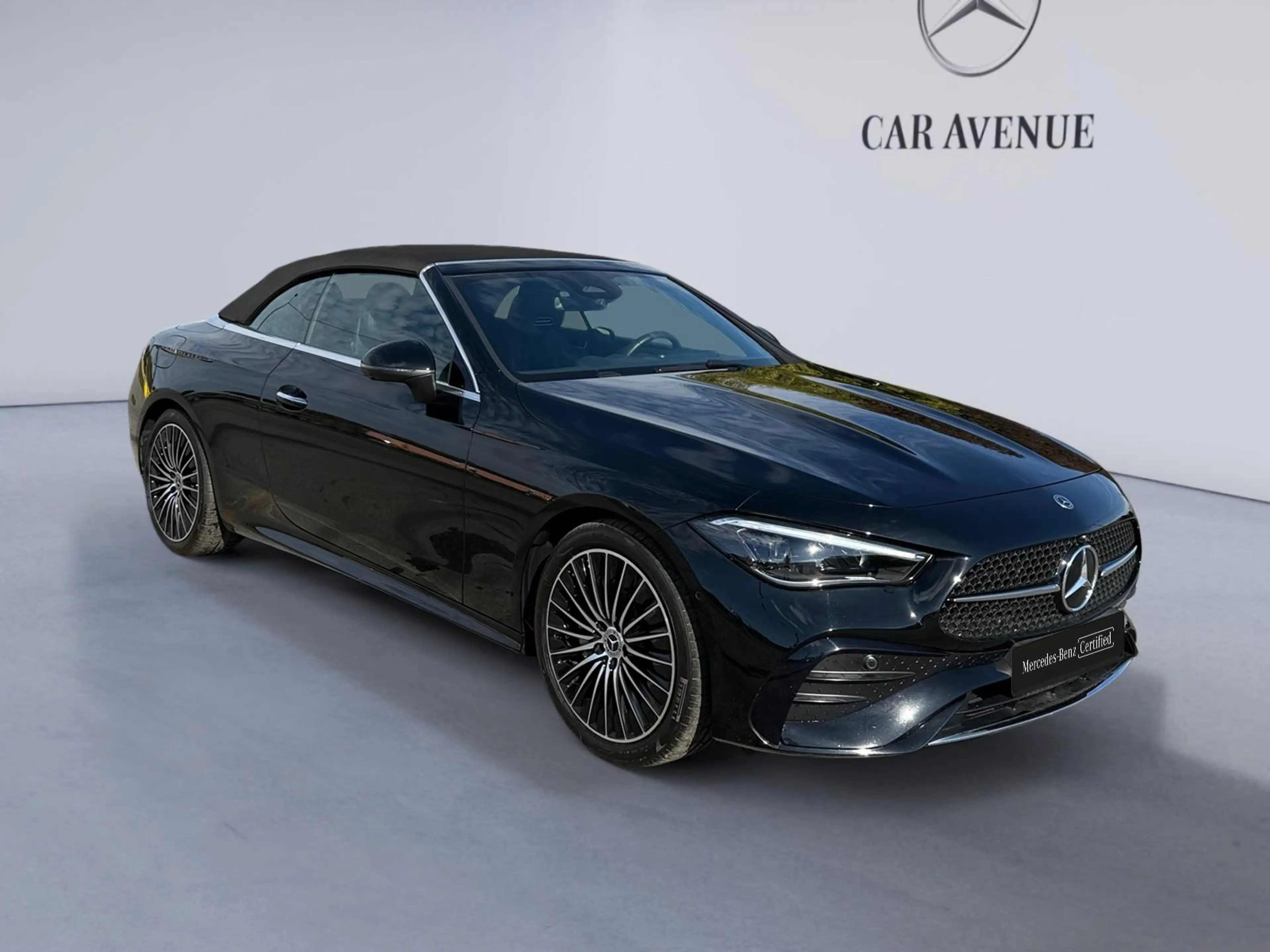 Mercedes-Benz CLE 180 AMG Line Cabriolet — photo 8