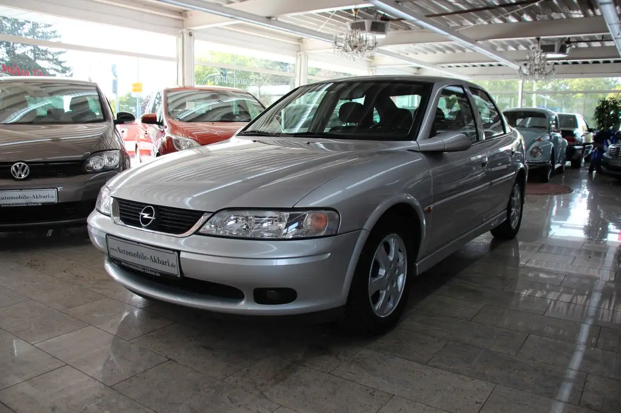 Opel Vectra 1.6, foto 4