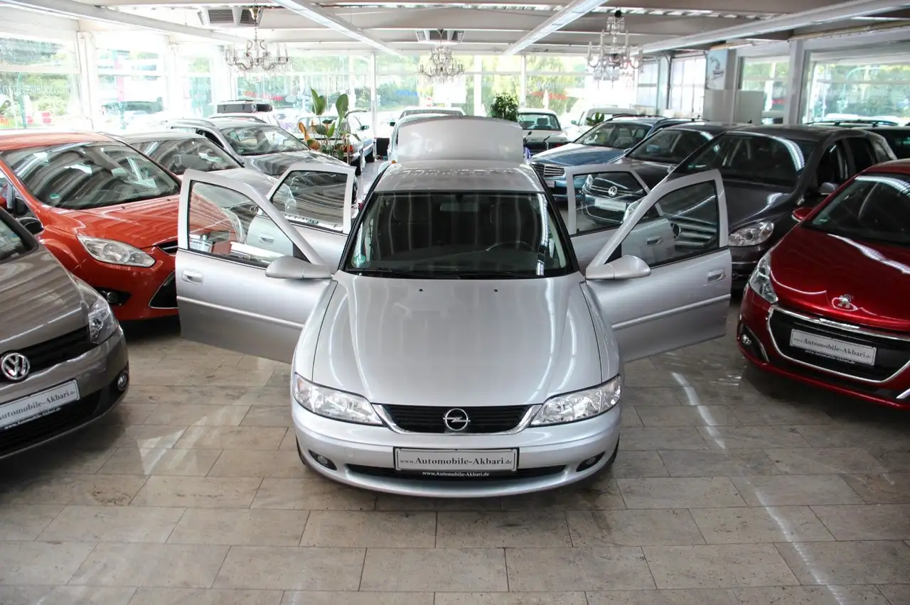 Opel Vectra 1.6, foto 8