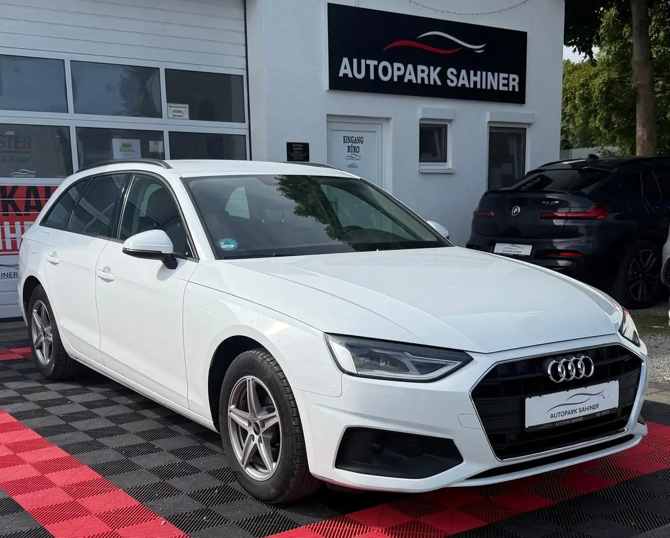 Audi A4 Avant 30 TDI basis Weiß - 2