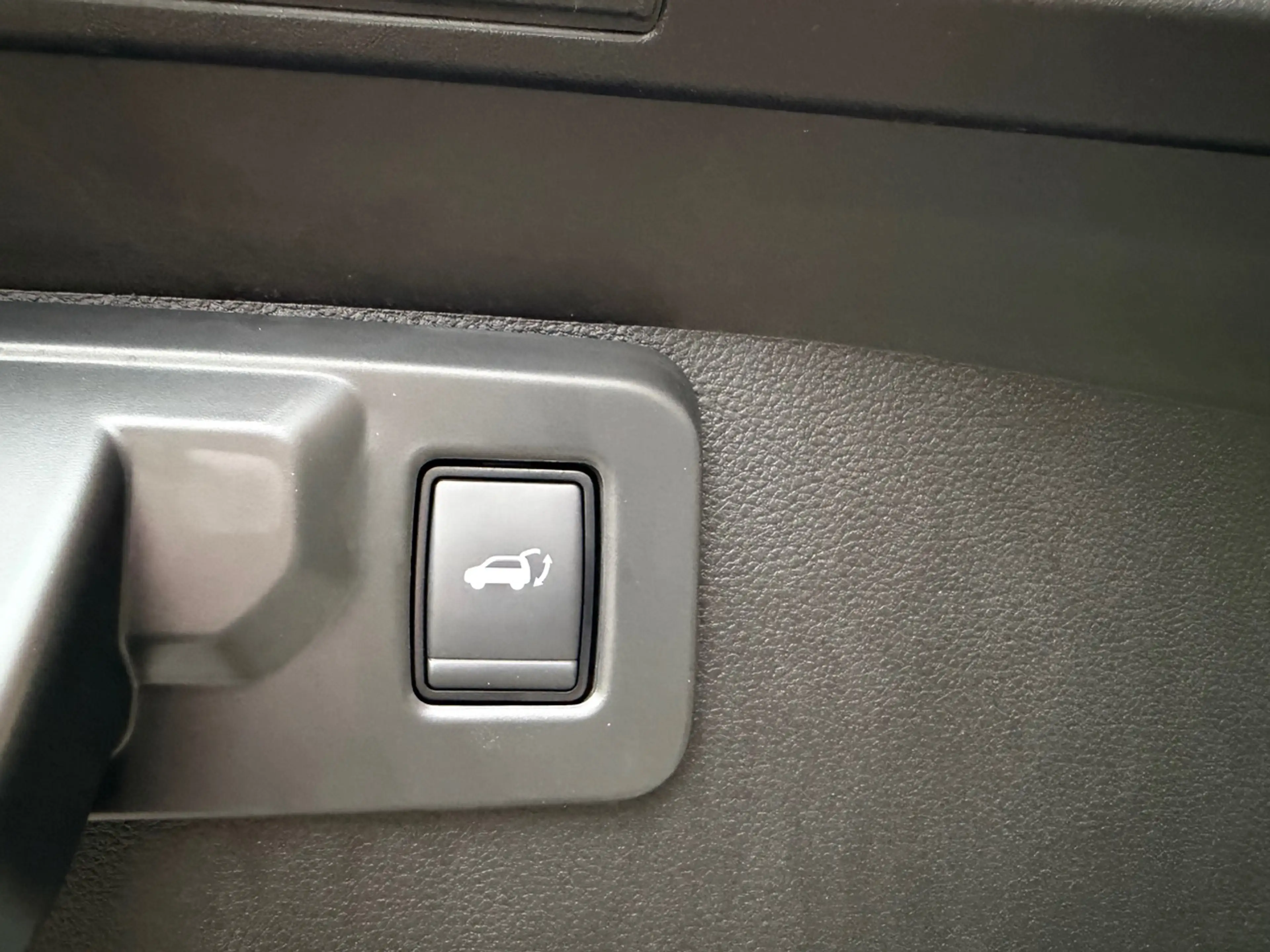 Mitsubishi Grandis 1.8 HEV 160pk Aut Instyle — photo 26