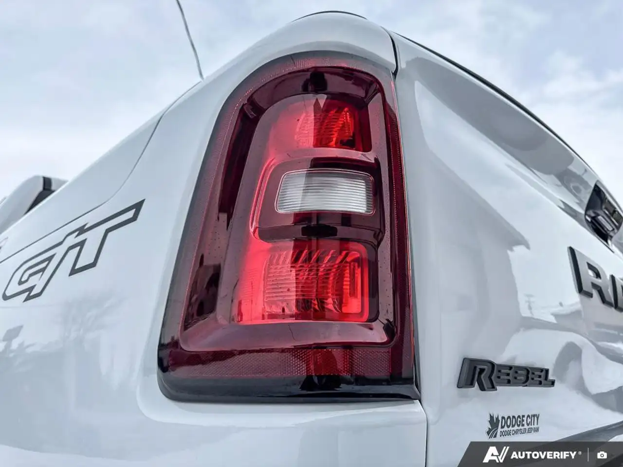 RAM 1500 снимка RAM 1500