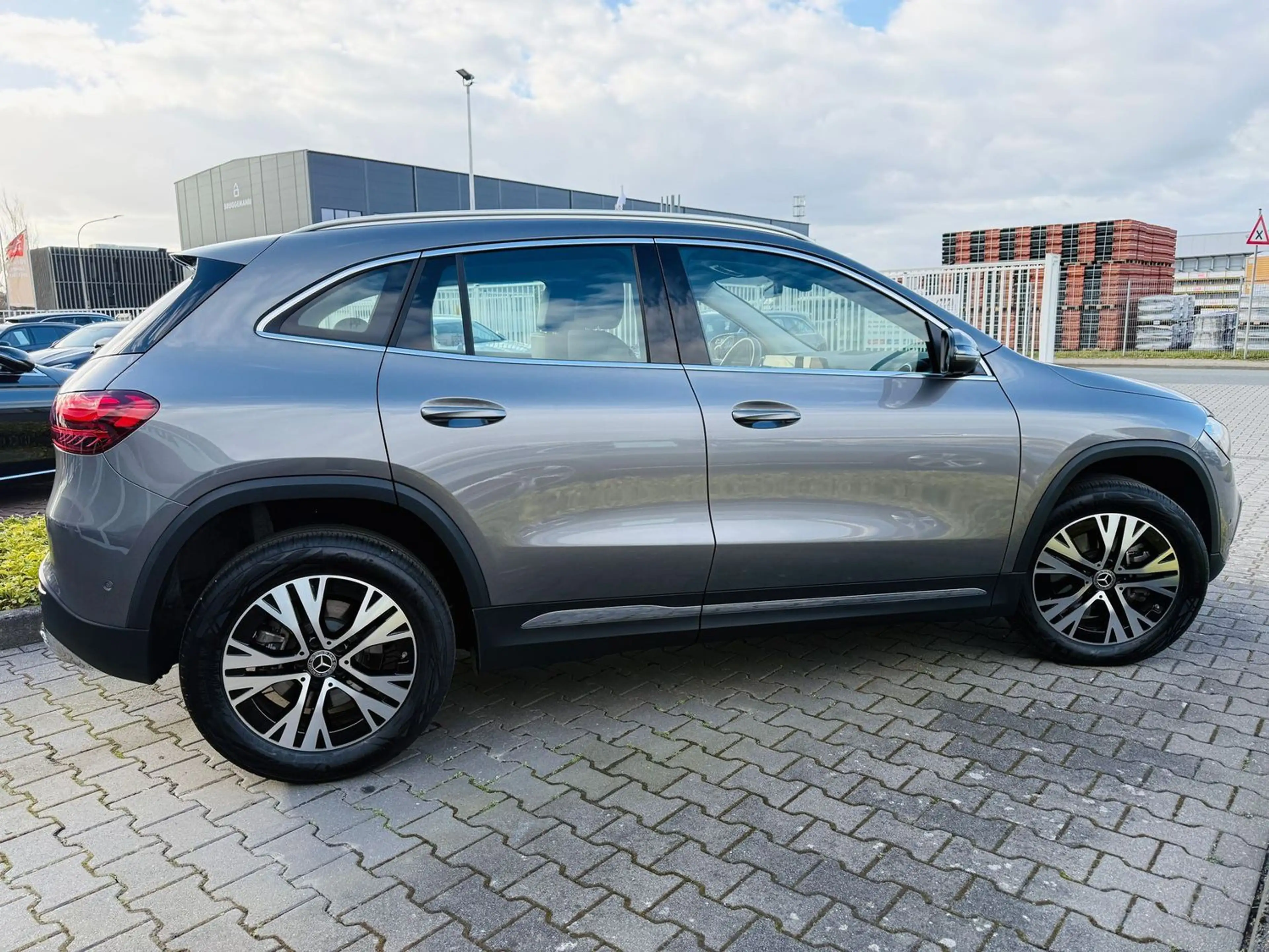 Mercedes-Benz GLA 220 d 4M PROG. ADVANCED, Distronic, 360°, Totw., LED, — photo 5