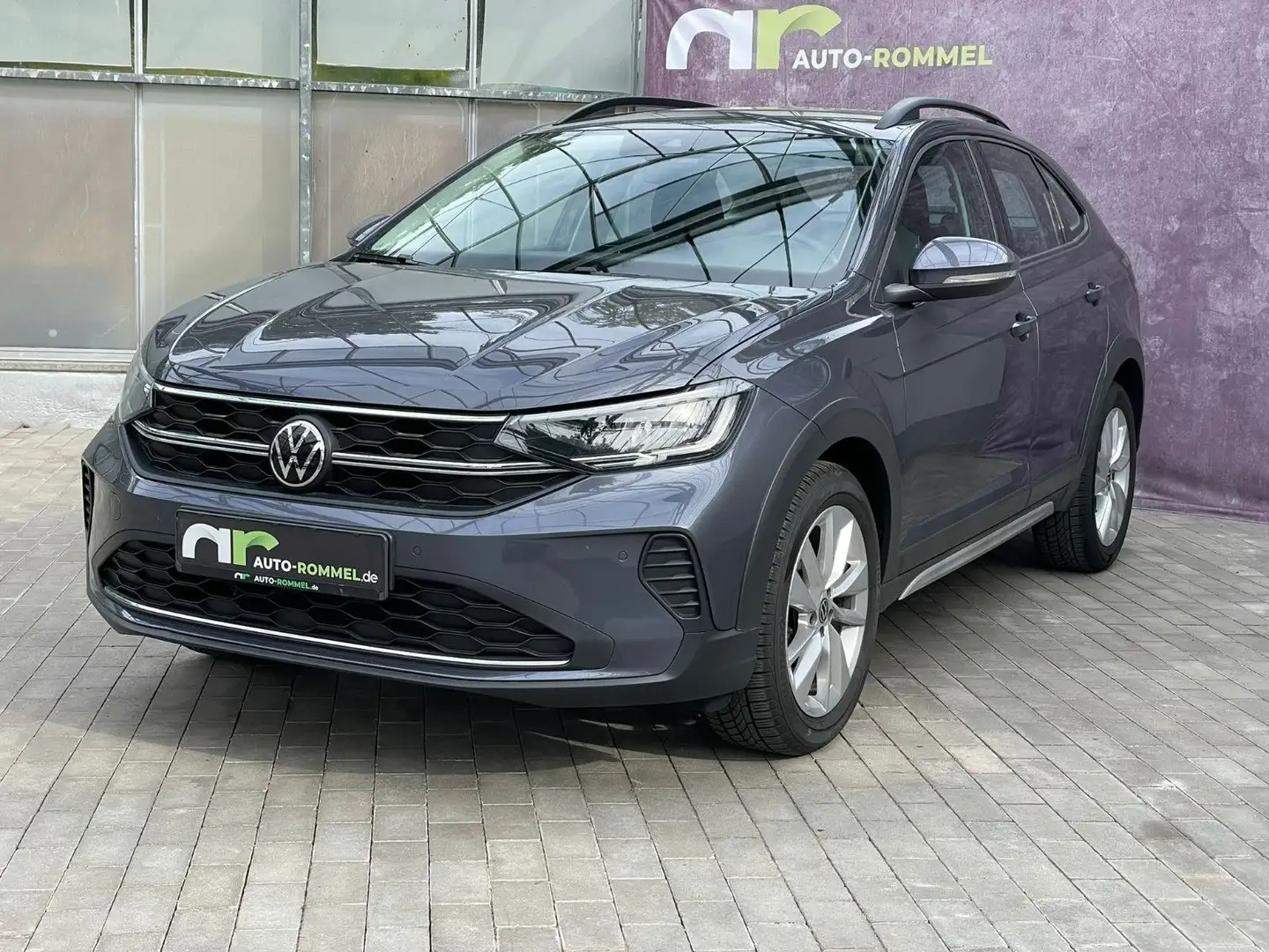 Volkswagen Taigo TSI DSG Life LED Navi Assist Sitzheiz 17" Grau - 1