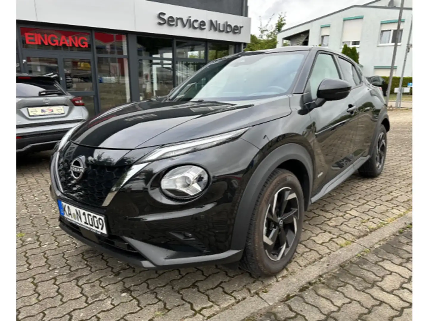Nissan Juke 1,6 N-Connecta Hybrid AT Winterpaket Zwart - 2