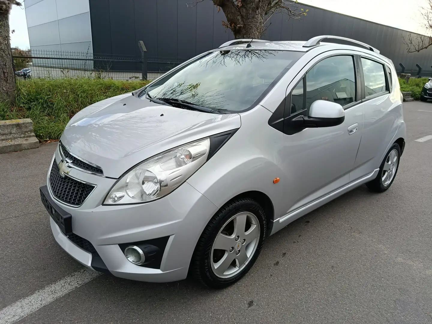 Chevrolet Spark Spark 1.2i LS+ LPGaz Grijs - 1