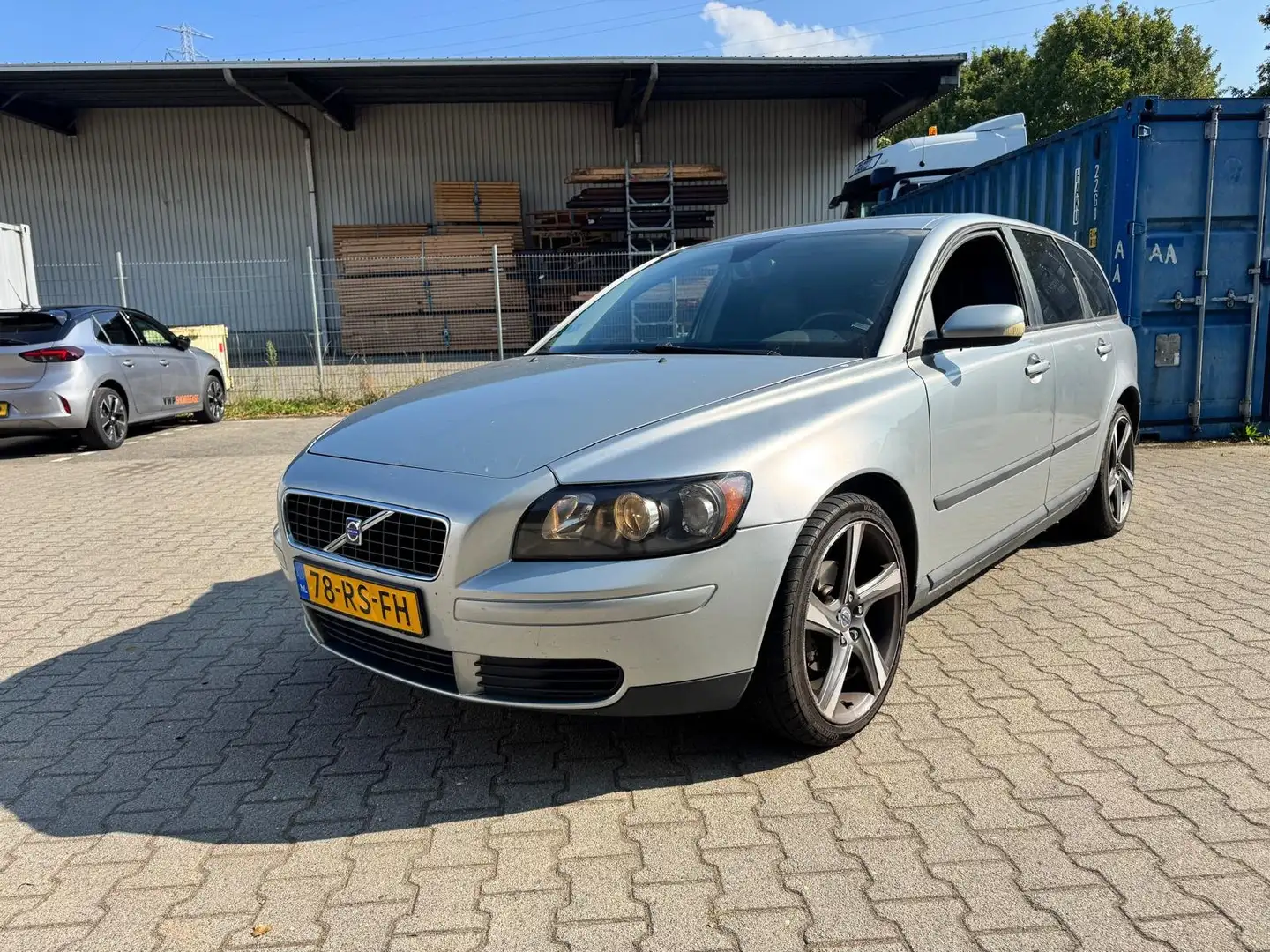 Volvo V50 1.8 Momentum Grijs - 1